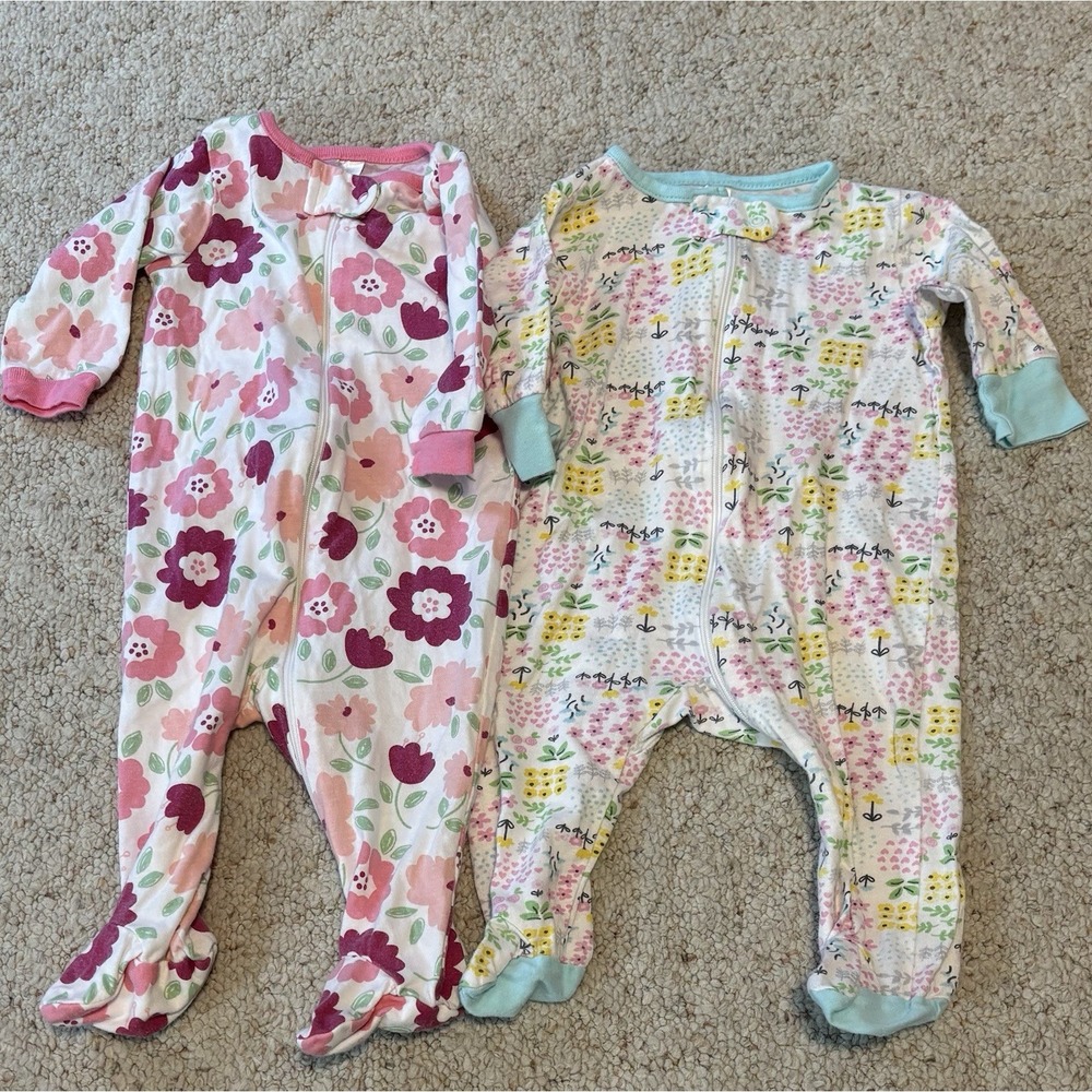 Gerber Onesies Brand Floral Long Sleeve Sleeper Set of 2 ~ Size 0-3 Months